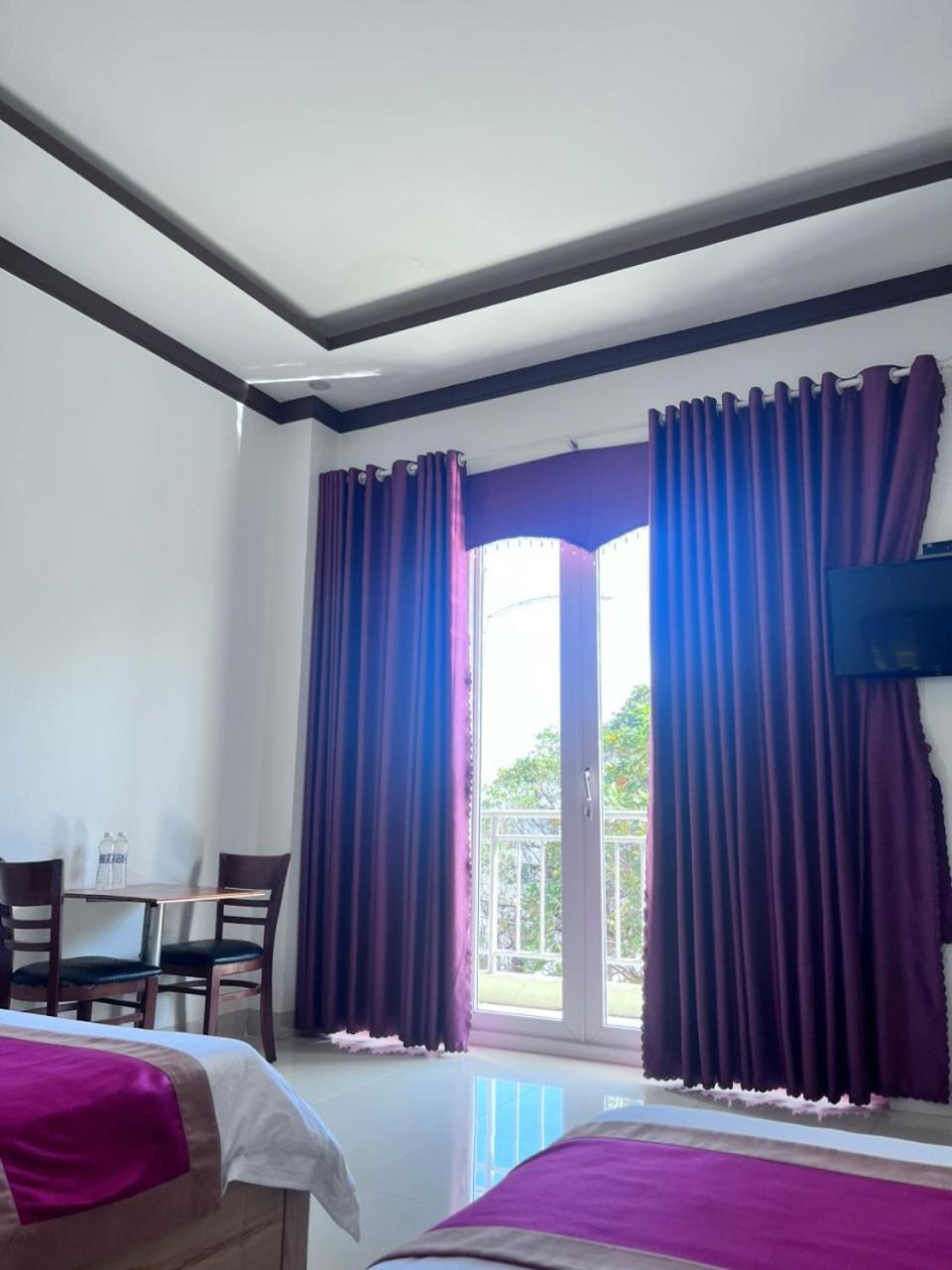 Lak View Hotel Lien Son Buitenkant foto