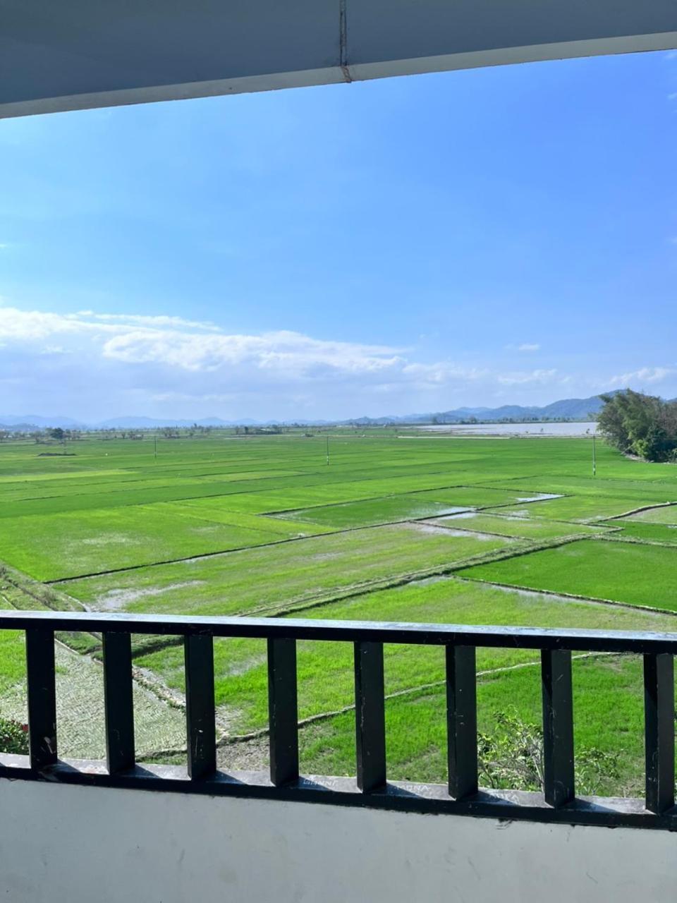 Lak View Hotel Lien Son Buitenkant foto
