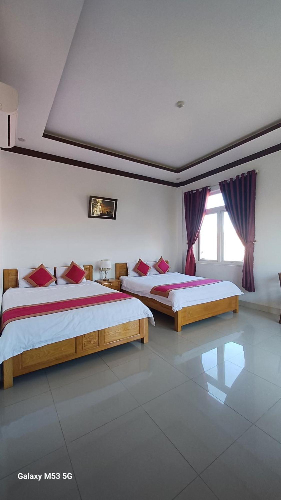 Lak View Hotel Lien Son Buitenkant foto